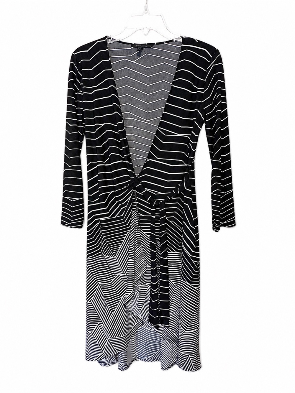 BCBGMAXAZRIA Adele Black & White Geometric Wrap Dress – Size Medium